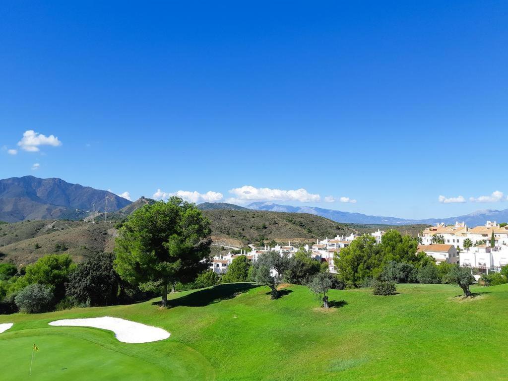 Townhouse - Alhaurin Golf Resort Málaga Eksteriør billede